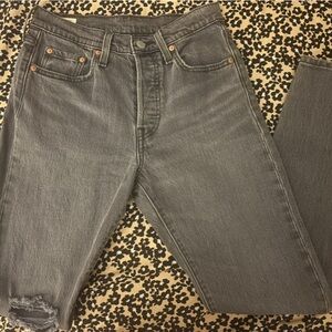 BLACK FRIDAY SALE — Women’s Levi’s Charcoal Grey-Black Jeans Size S